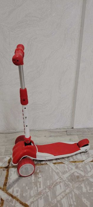 самокат детский в отличном состоянии
