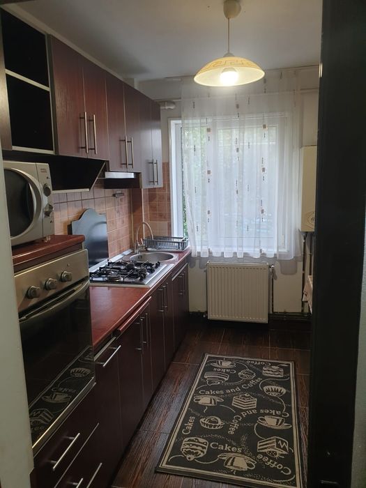 Apartament 2 camere Podul Ros