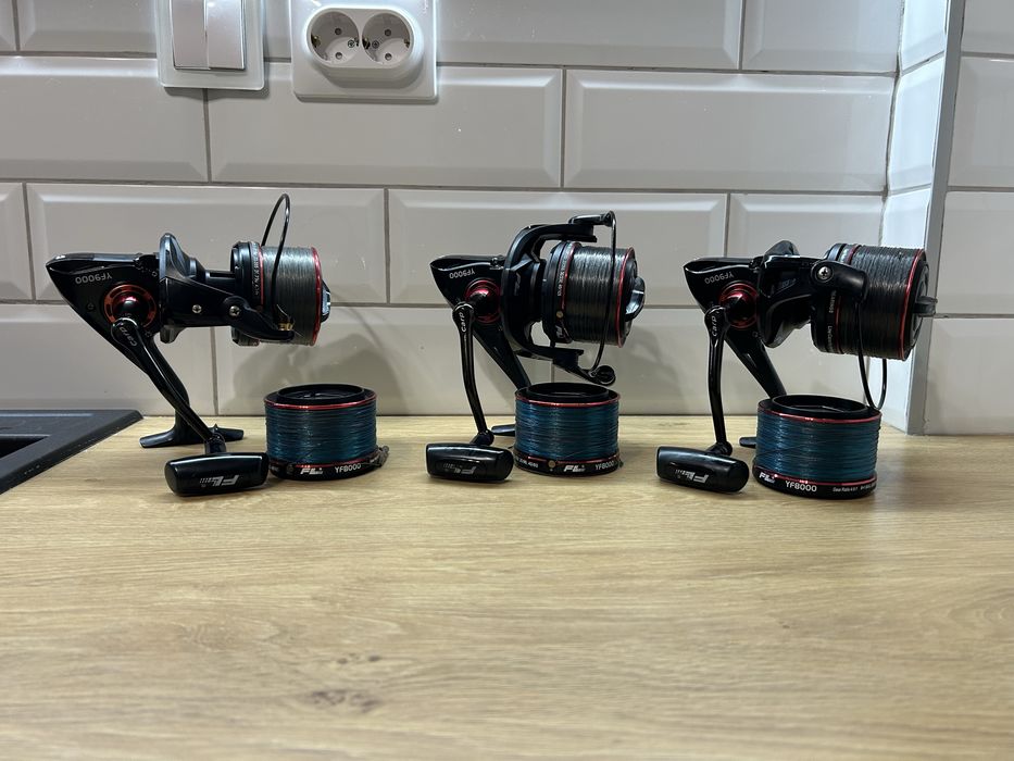 шаранджийски макари FL Carp YF9000 + резервни шпули