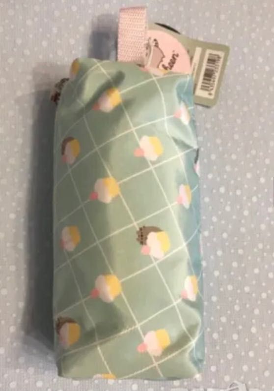 Нов несесер 
Pusheen The Cat