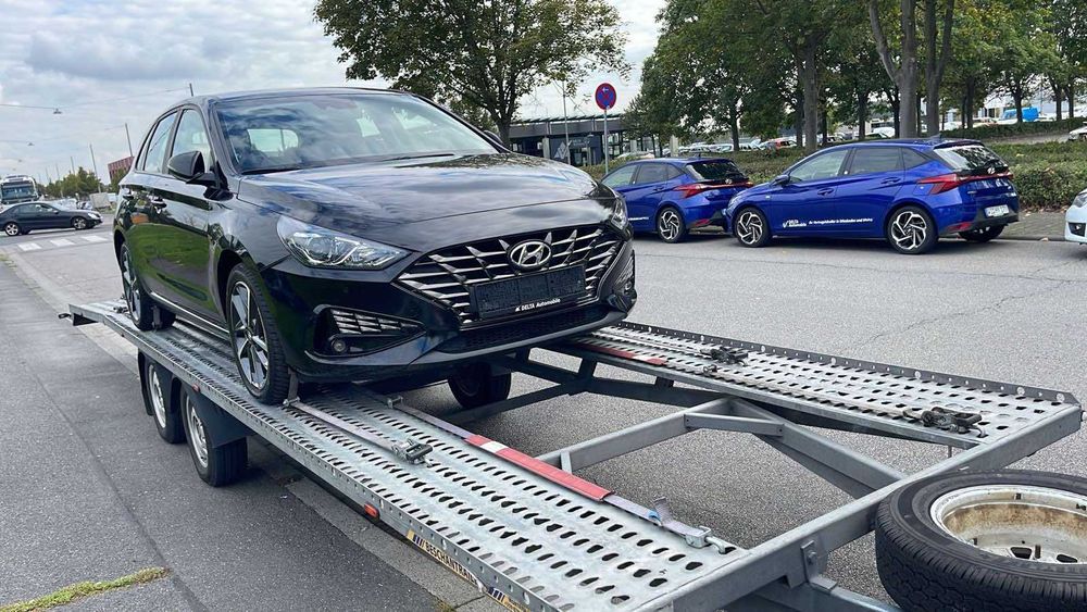 HYUNDAI i30 1. 0TURBO M-HEV 48V 120 к.с.MILD Hybrid,CarPlay,TUV,89990к