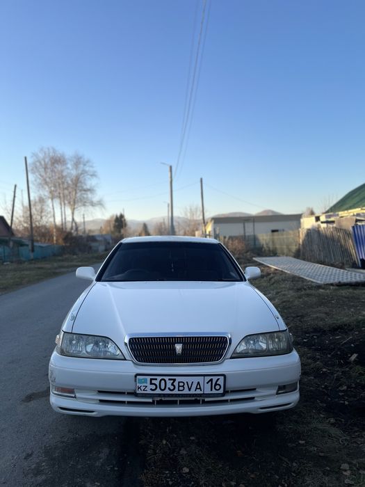 Продам машину Toyota Cresta