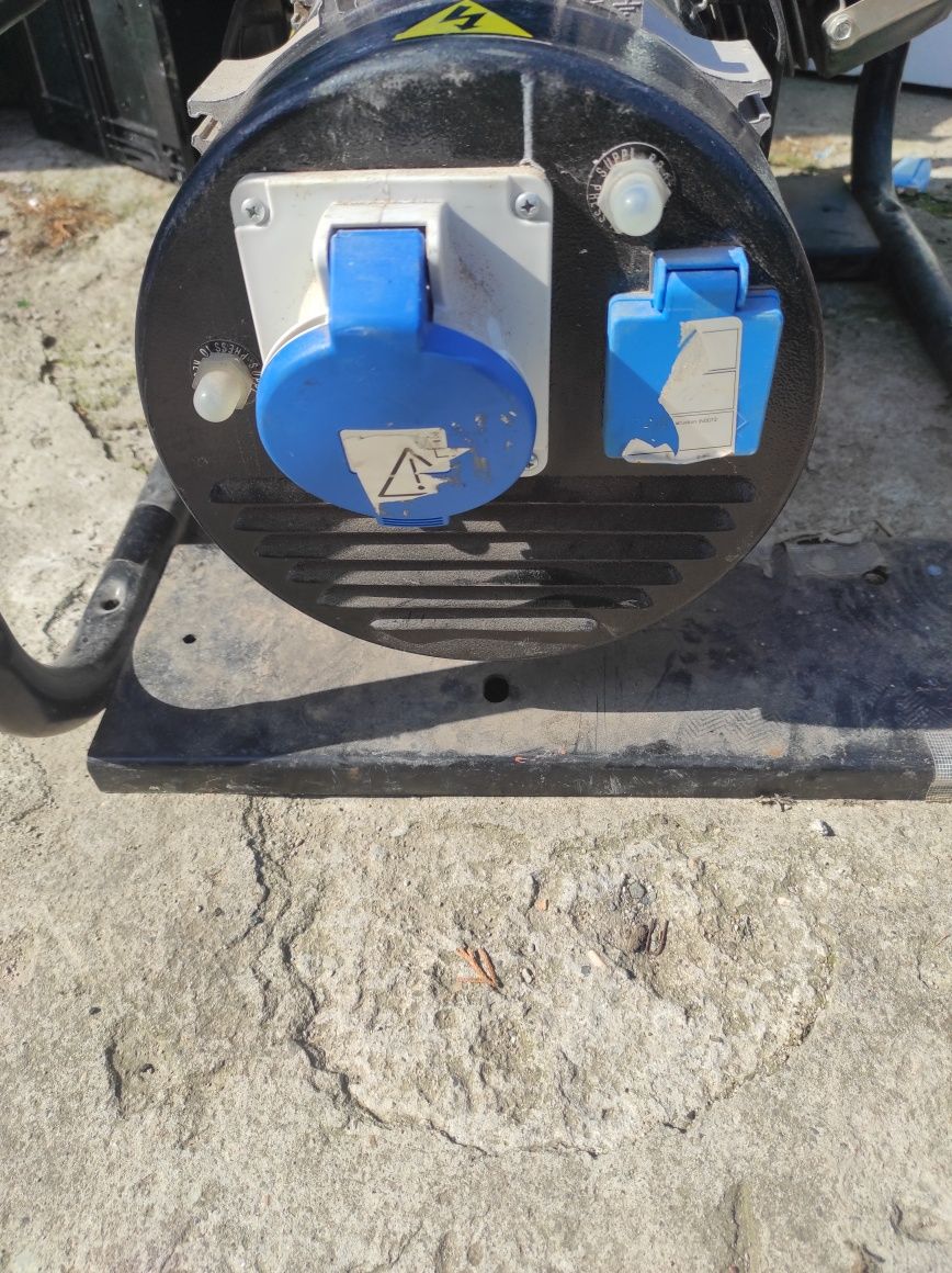 Prosystem 6300 PLUS generator 220 cu 8.2 kw2023