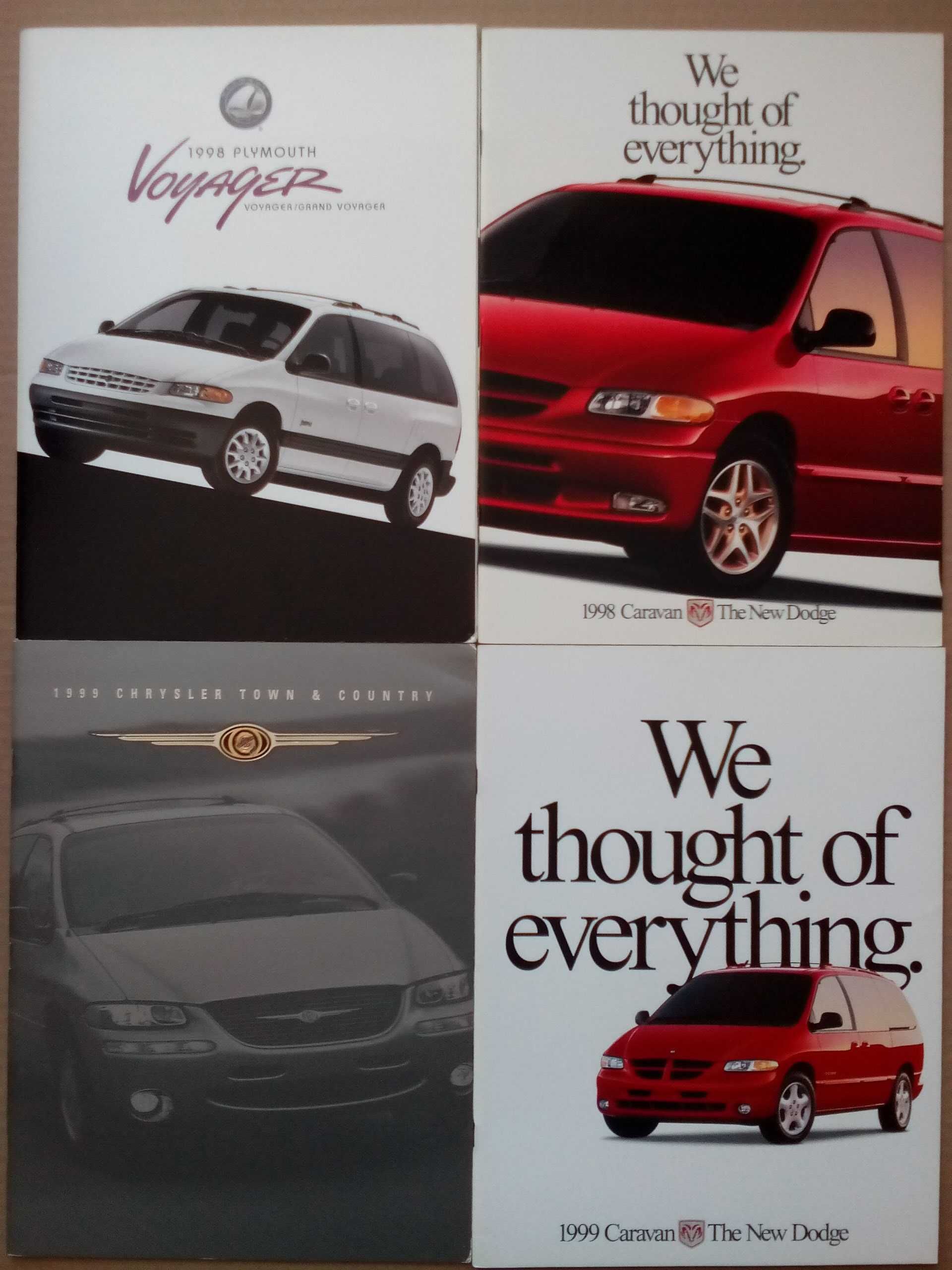Колекционерски каталози книги списания брошури Dodge Chrysler Ram
