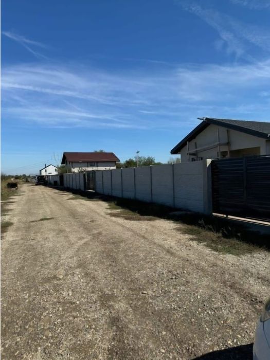 Vând casa comuna Frumusani sat Postovari