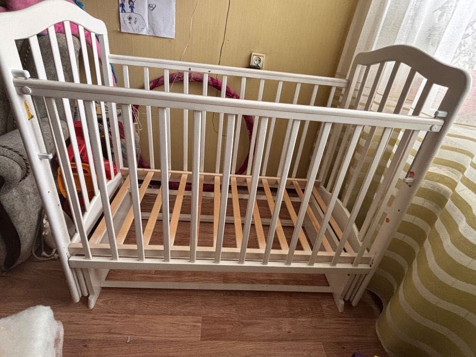 Продам детскую кроватку
