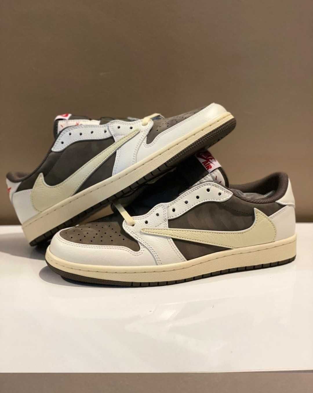 Air Jordan 1 Low x Travis Scott Reverse Mocha