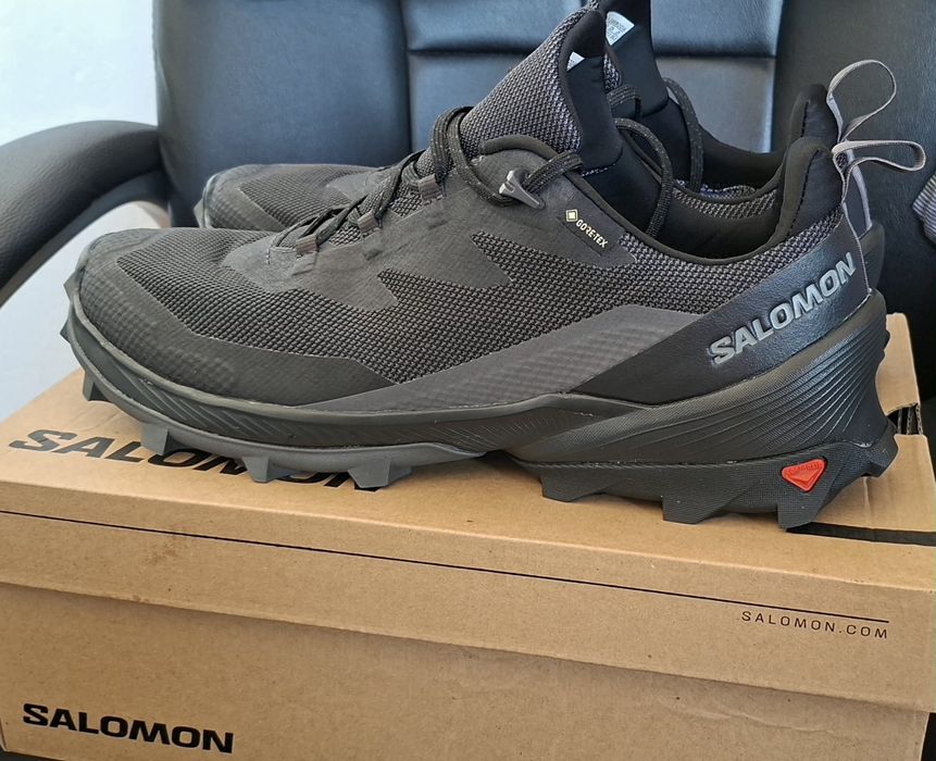 Salomon Gore-Tex size 46