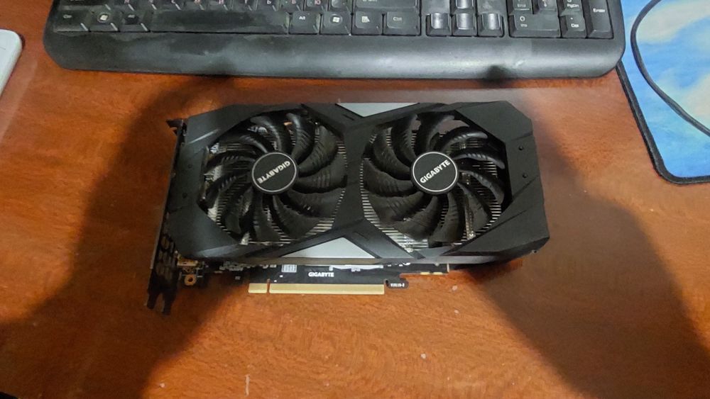 Видеокарта GTX 1660 Super от Gigabyte