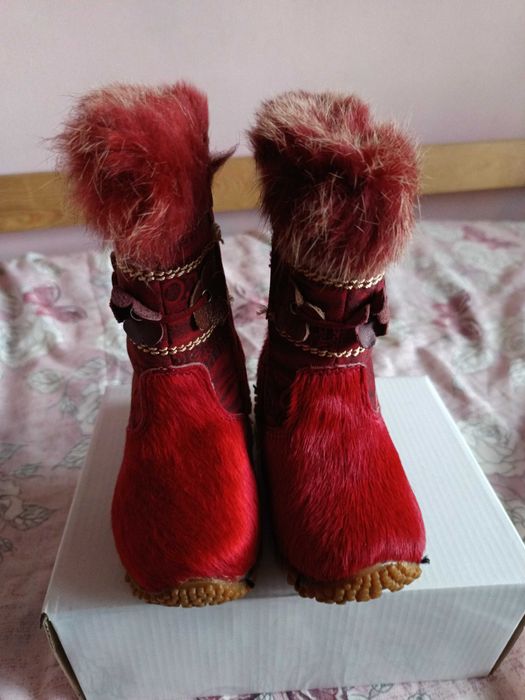 Зимни ботушки за момичета.