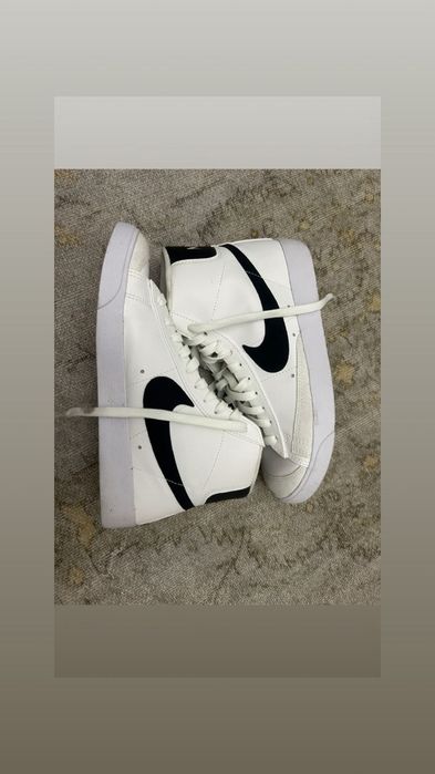 Sneakers Nike originali, purtati o singura data