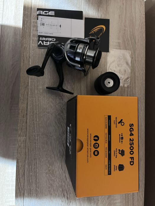 Макара savage-gear SG4 2500 FD чисто нова