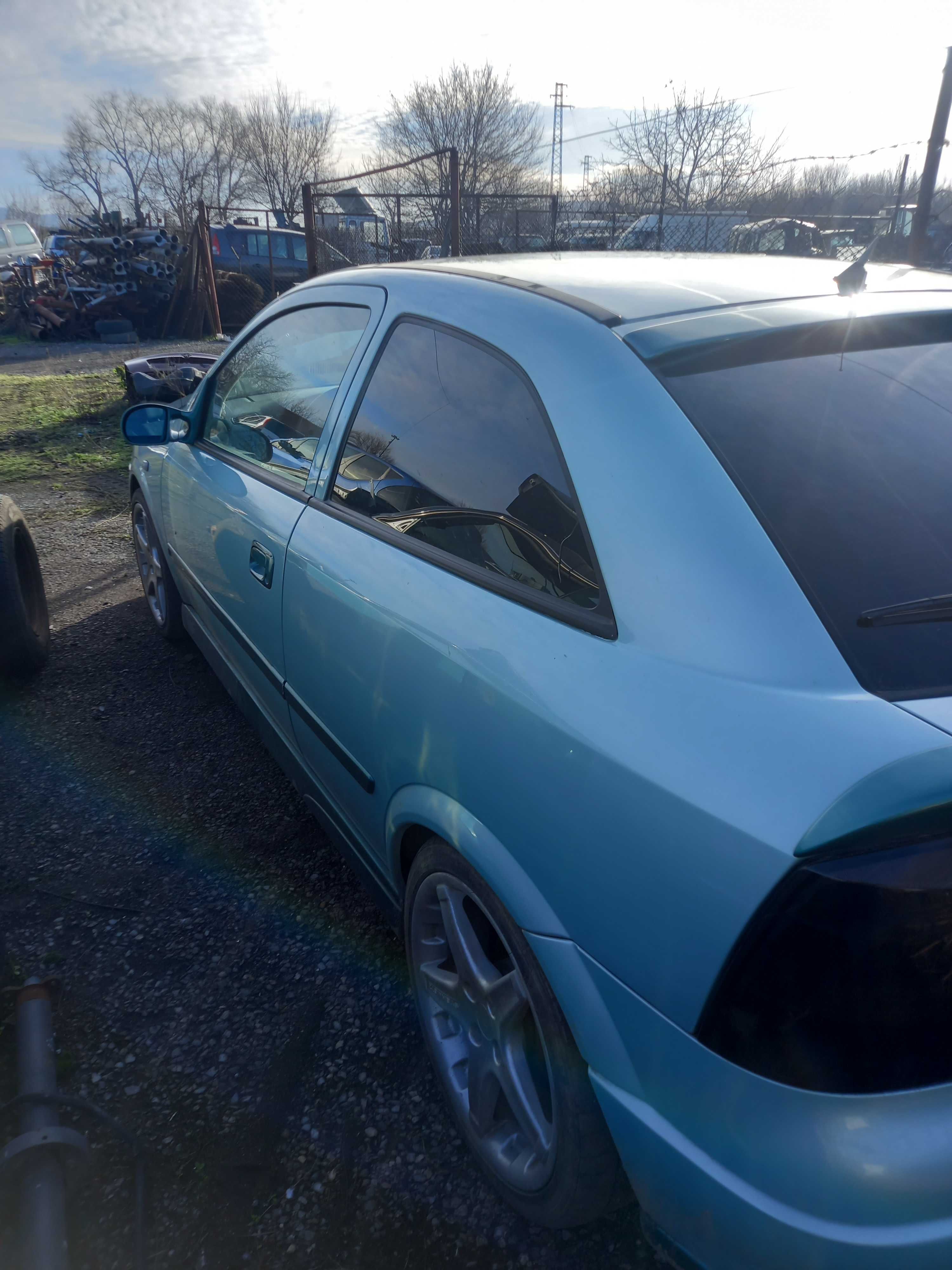 Opel Astra 1.6 на части бензин