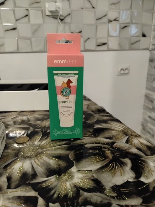 Pastă de dinți pentru câini și pisici