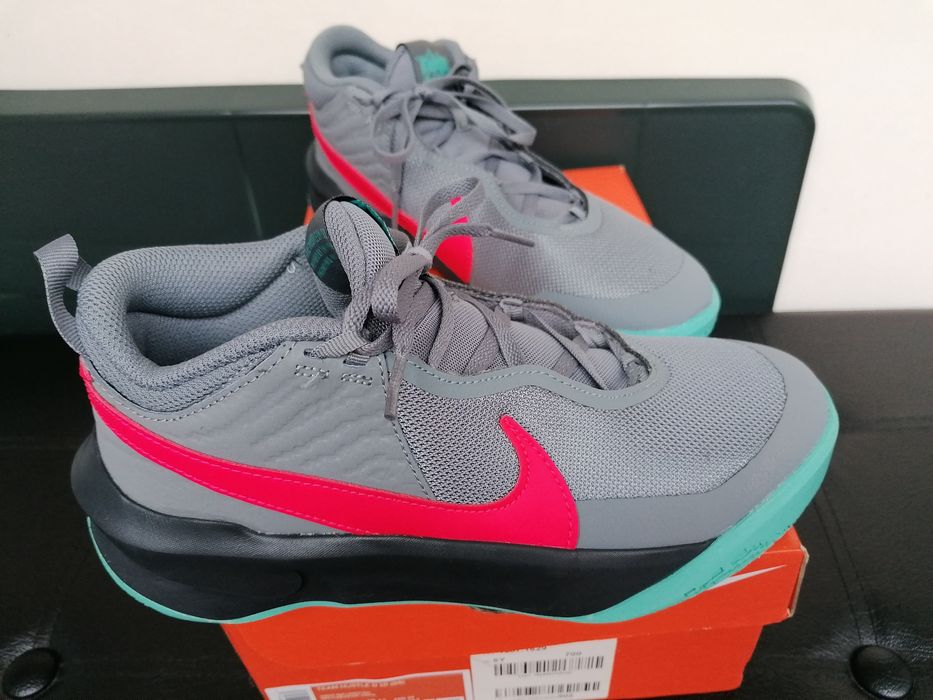 Nike 38,5 noi doar probati