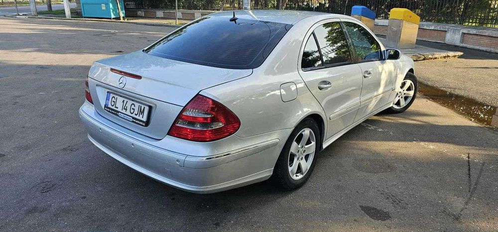 Vand Mercedes E 220