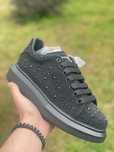 Adidasi Alexander Mcqueen cu pietricele