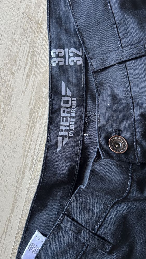 Pantaloni de munca