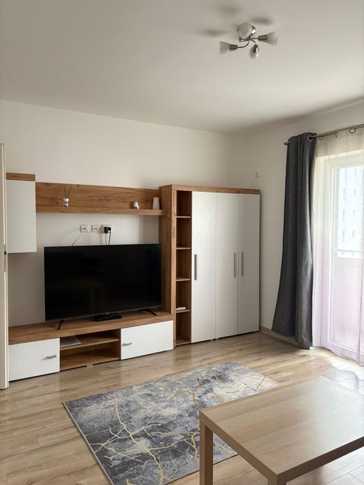 Apartament 3 camere , sector 4