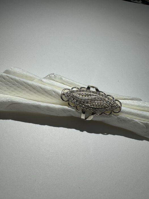 Серебряное кольцо