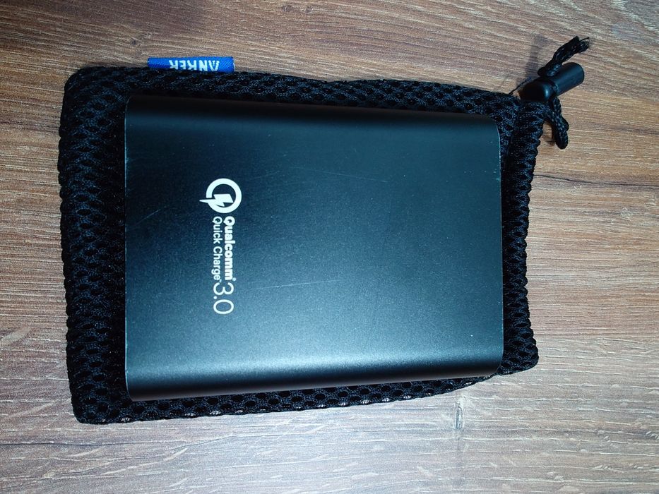 Baterie externa Anker 13400 mAh, 46.8 Wh