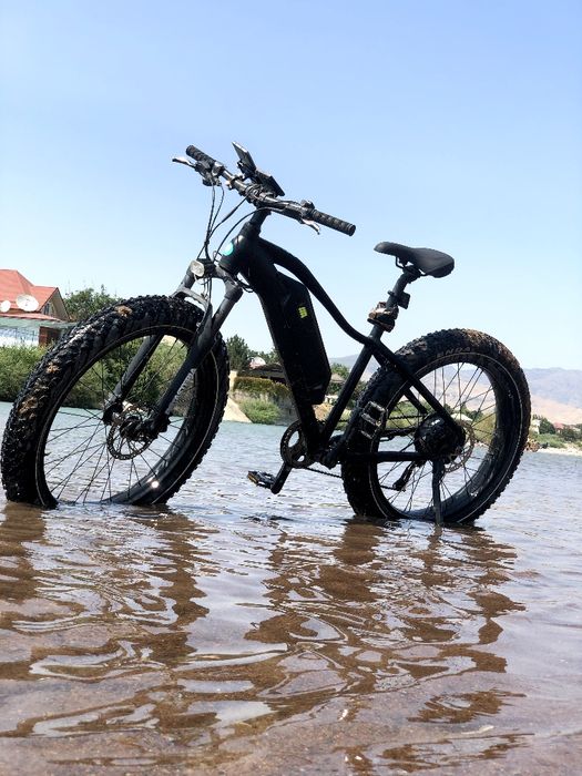 Elektricheskiy velosiped sotiladi