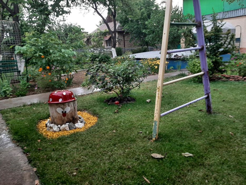 Продаётся дачный участок