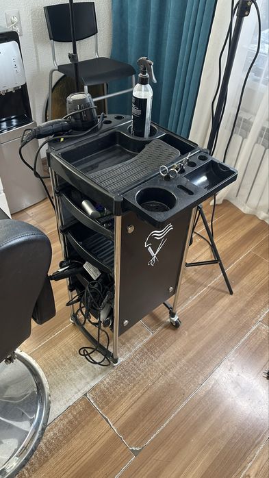 Продам помощник пприкмахера