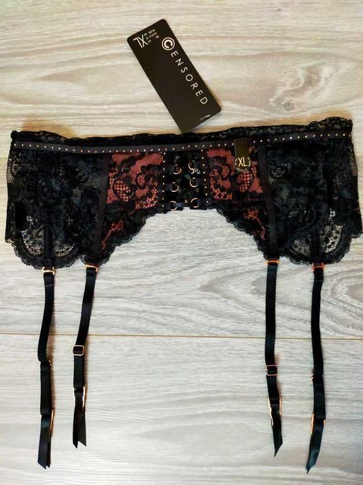 Modele diverse cu dantela