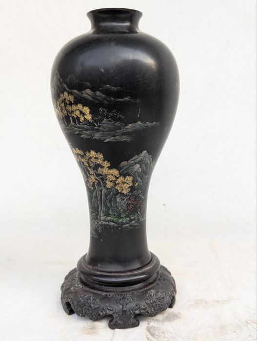 Продам старинную вазу