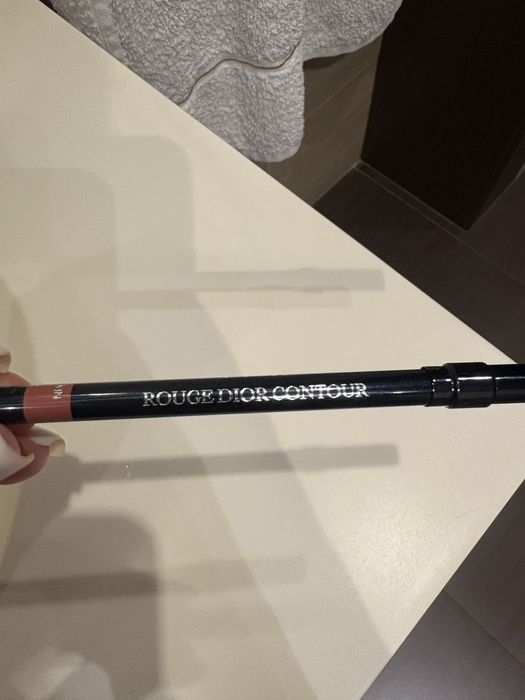 Молив за устни Dior, nude look 100