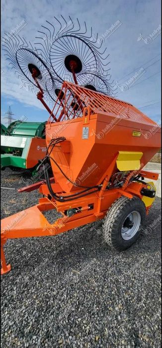 Пескоразбрасыватель А-415 прицепной