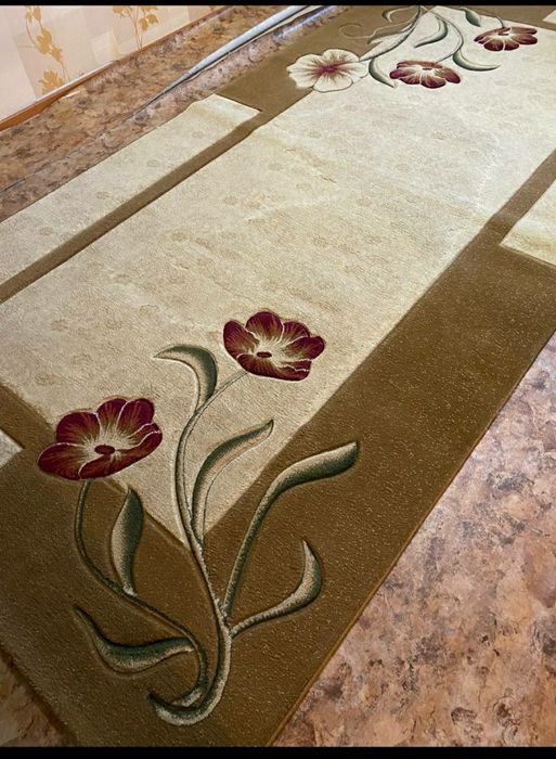 Продам ковер за 25000, торг