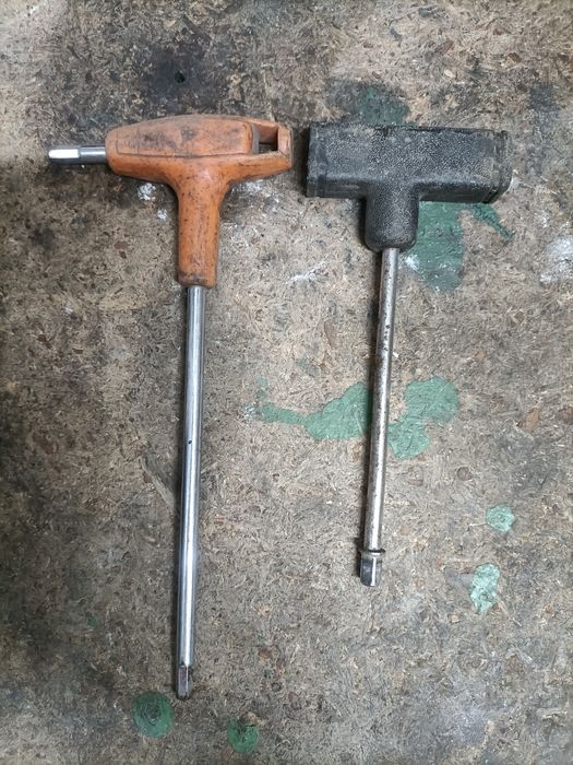 Cheie  T teu ,10 RON buc,asigur expedierea coletului avantajos la oric