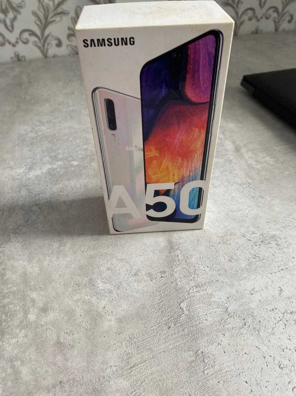 Samsung A50.               .