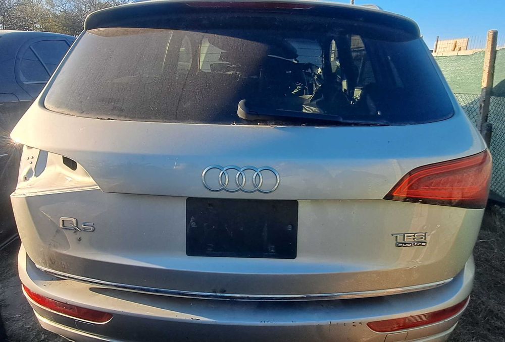 Врата / Врати / Багажник / Заден капак Audi Q5 2.0 TFSI 220к.с 2014г.