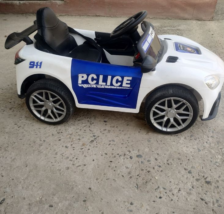 Болалар учун  Катта Пультли Мошина