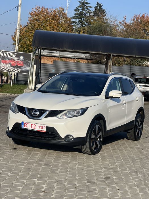Nissan Qashqai 4x4 TEKNA 2015/ 1.6 dCi 131 CP/ panorama/ PARC AUTO !
