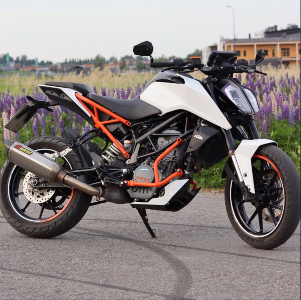 KTM 125 Duke 2018 Akrapovick | nu este Yamaha Honda Yzf Suzuki Mt