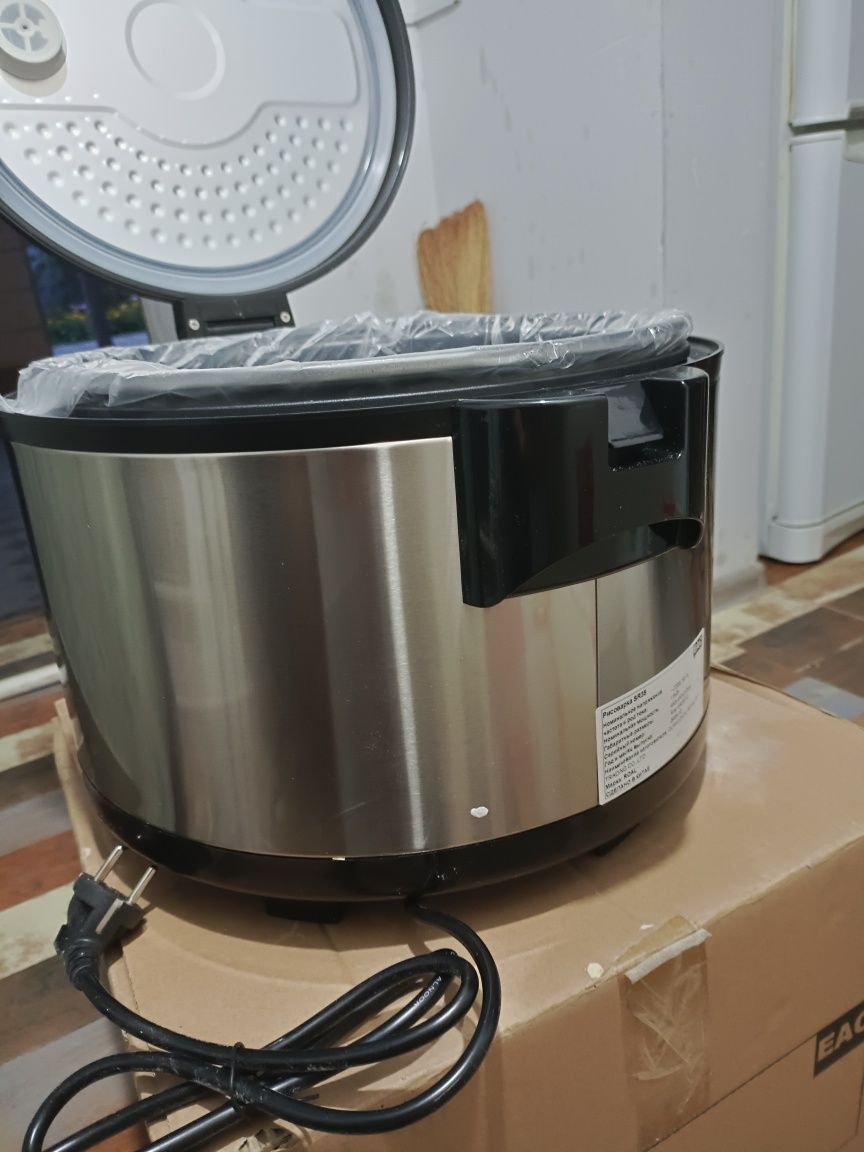 Продам рисоварку.
