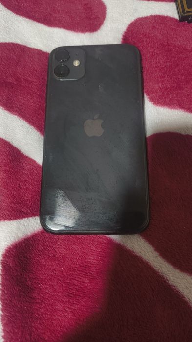 Vând iPhone 11 64 Gb