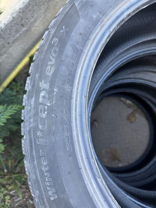 Anvelope  de iarna  Hankook 235/55 R 20