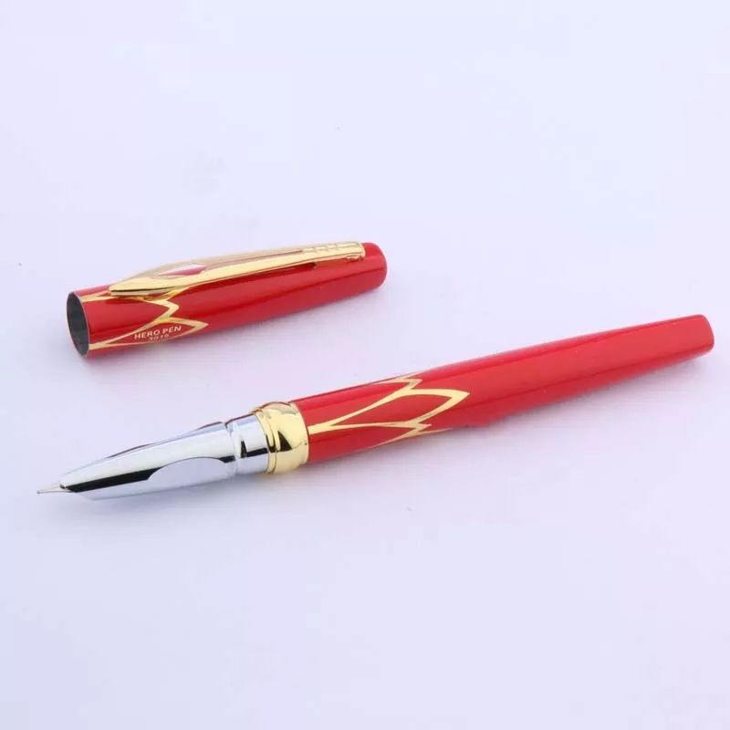 Stilouri noi din metal (ieftine)