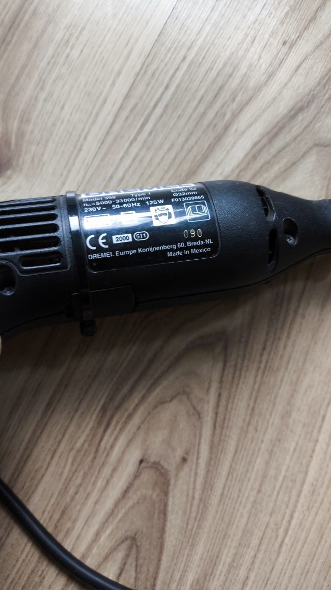 Dremel 398 Professional с цифрово управление на уборотите