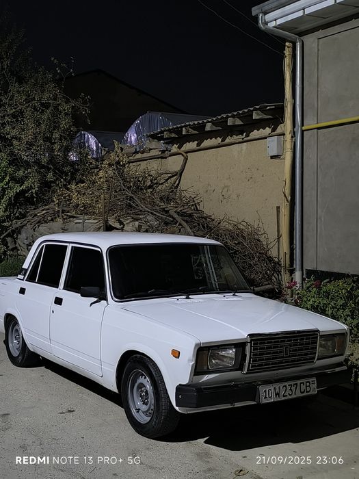 Jiguli vaz 2107.