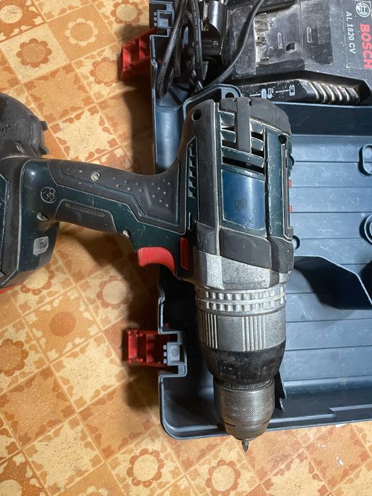 BOSCH GSB 18 VE 2 Li - ударен винтоверт + 3х1,5Ah AL1820CV зарядно куф