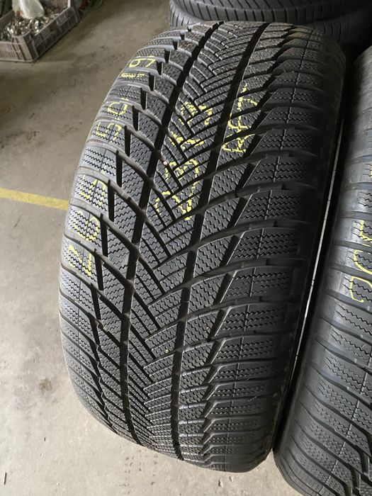 Anvelope iarna 265/50/19 Bridgestone Blizzak LM005 RFT 265 50 19 R18