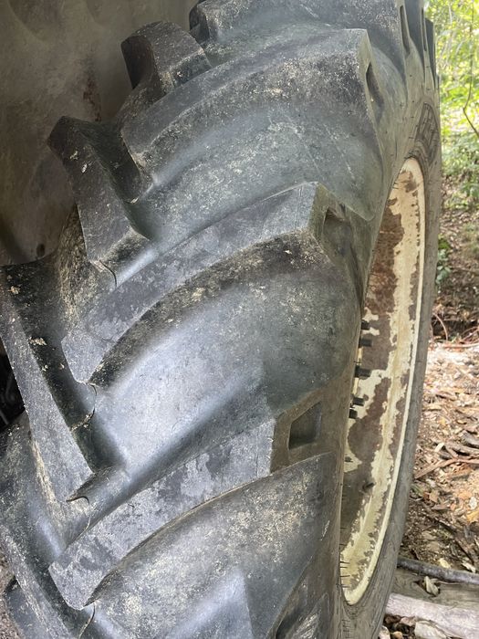 Vând schimb tractor u833 dtc schimb cu tractor dtc mai mic