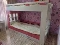 Обзавеждане за детска стая ИРИМ+2 матрака и преграда за горното легло
