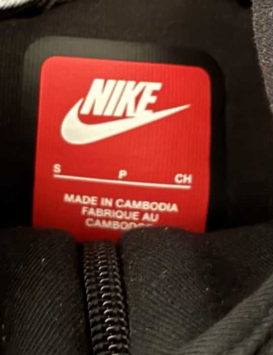 Compleu Nike Tech